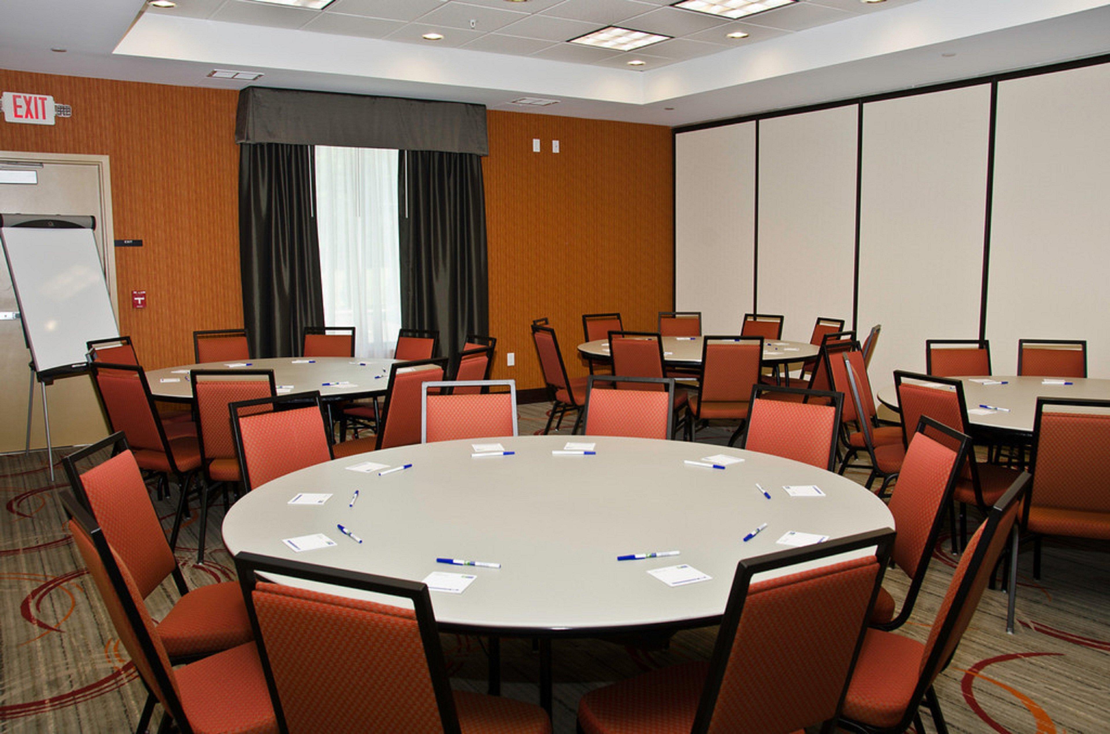 Holiday Inn Express & Suites Columbus - Easton Area By Ihg Гаханна Бизнес фото